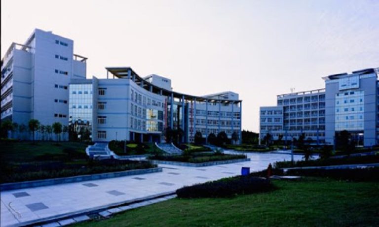 China Three Gorges University